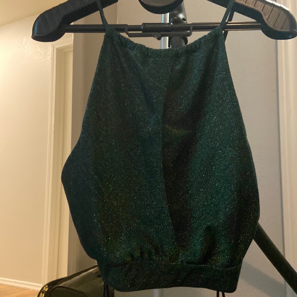 Green sparkly crop